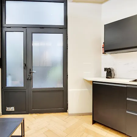 Apartment Pick A Flat's In Champs-elysees - Rue Marbeuf *