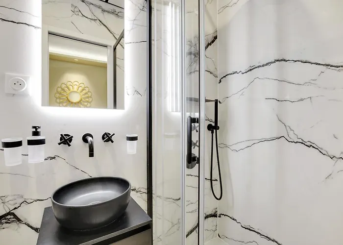 Pick A Flat's In Champs-elysees - Rue Marbeuf Apartmán *